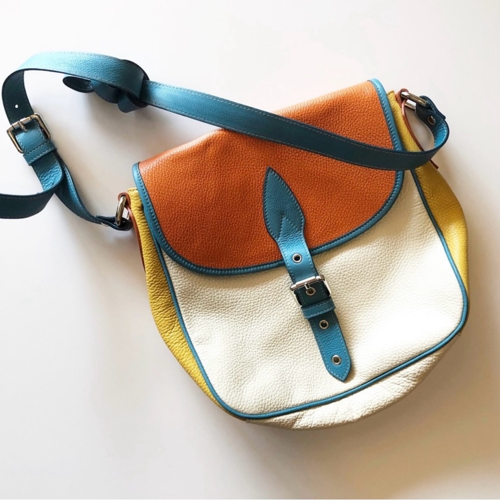 Una Alla Volta EUC crossbody bag multi-color. Gorgeous soft leather. Perfection!